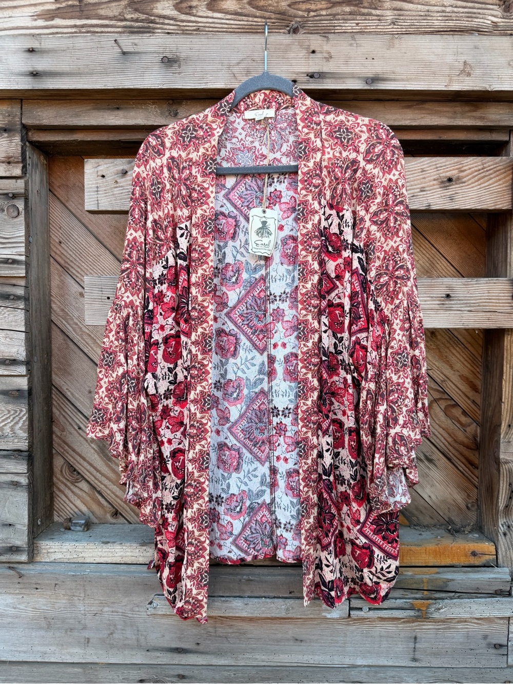 easel Floral Open Kimono Jacket in Red and Cream